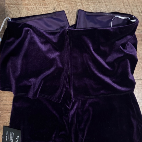 Lulu Purple Velvet Jumpsuit NWT - Picture 6 of 6
